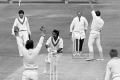 England bowler Geoff Arnold appeals unsuccessfully for the wicket of Pakistan batsman Mushtaq Mohammad during the 1st Test match between England and Pakistan at Headingley, Leeds, 25th July 1974. The umpire is Arthur Fagg and the non-striking batsman for Pakistan is Majid Khan; the wicketkeeper for England is Alan Knott. The match ended in a draw. (Photo by Patrick Eagar/Popperfoto via Getty Images)